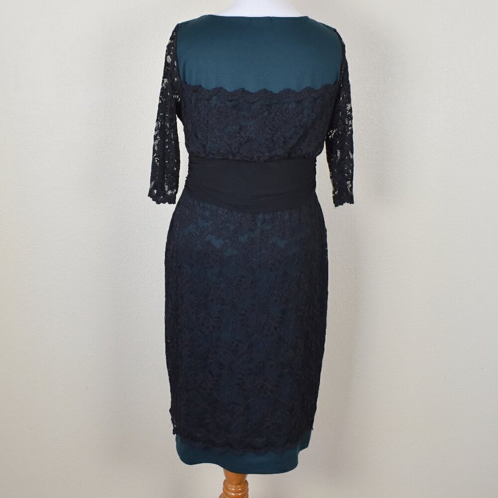 Kiyonna Lace Overlay Bodycon Dress - 1 - Picture 5 of 8
